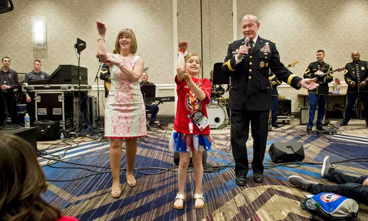 Lizzy Yaggy, General Dempsey and Wife do the Unicorn Song Lizzy Yaggy, General Dempsey and Wife do the Unicorn Song