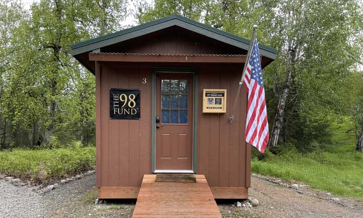 Cabin at Alaska Retreat Outside